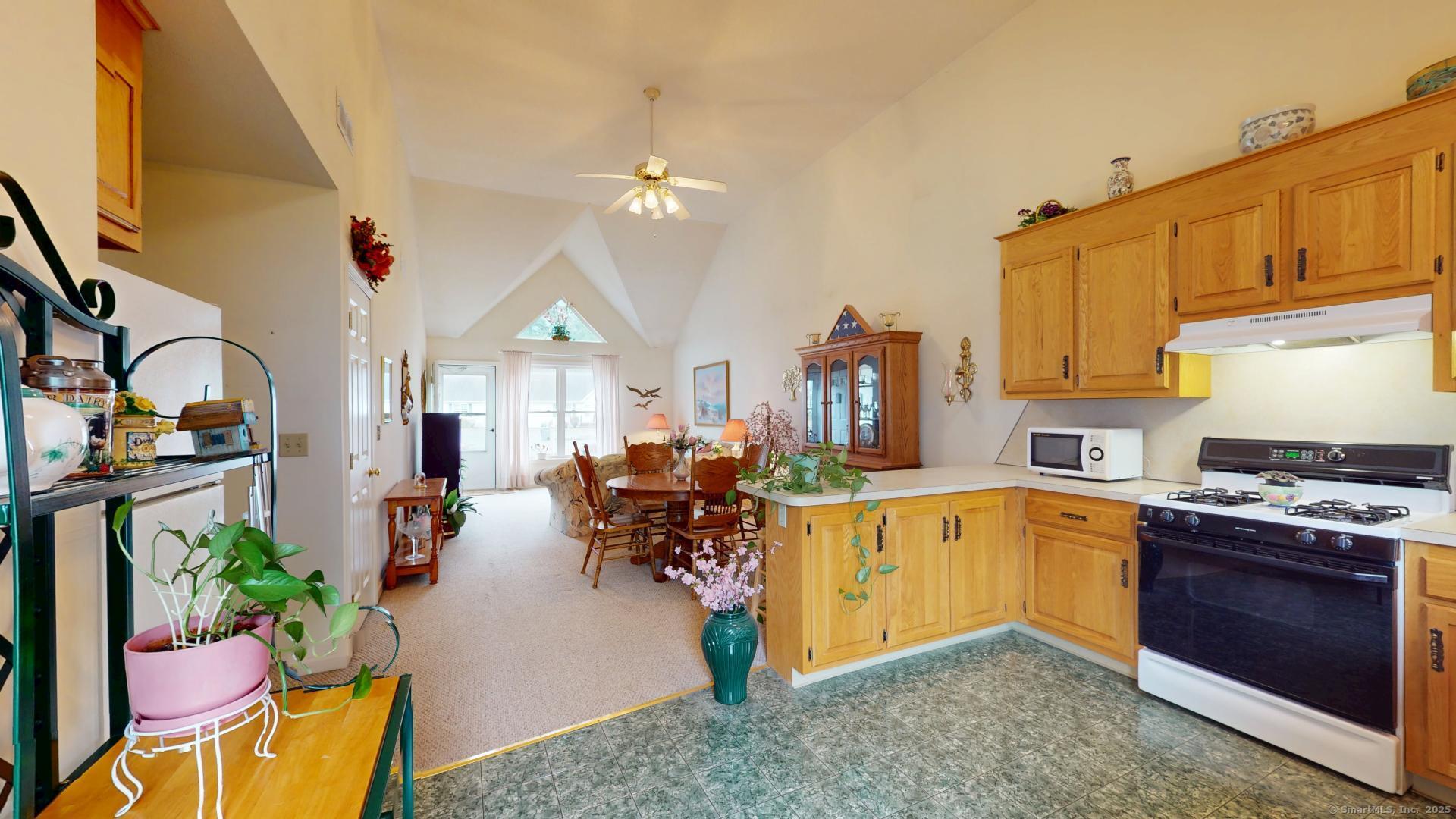 304 Brainard Road #27, Enfield, Connecticut image 5