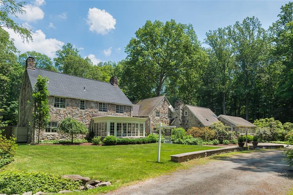 Photo 1 of 30 Charcoal Hill Road, Westport, Connecticut, $1,691,500, Web #: 99188952