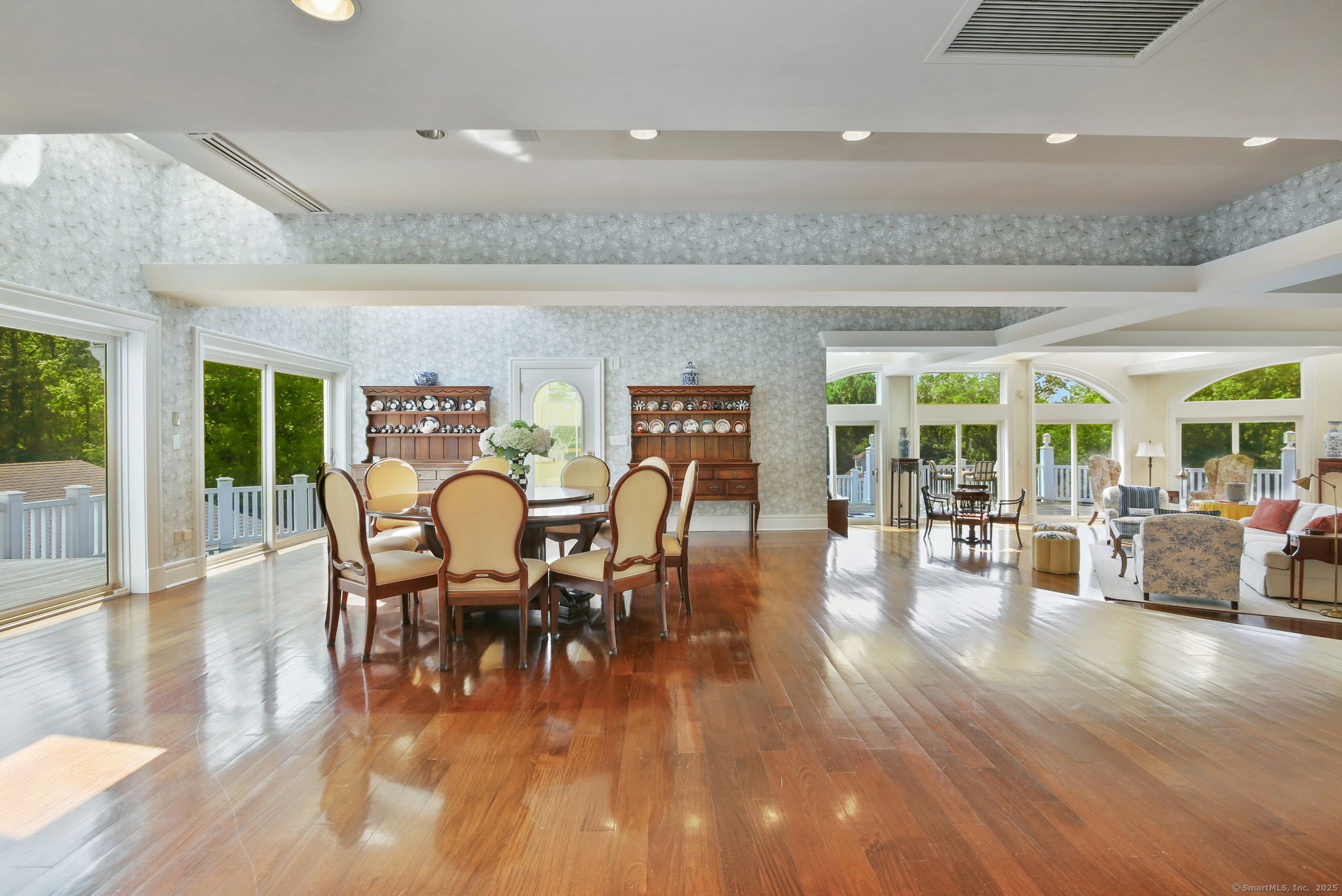 Farmington, Connecticut 06032, United States, 21 Bedrooms Bedrooms, ,33 BathroomsBathrooms,Residential,Active,199785