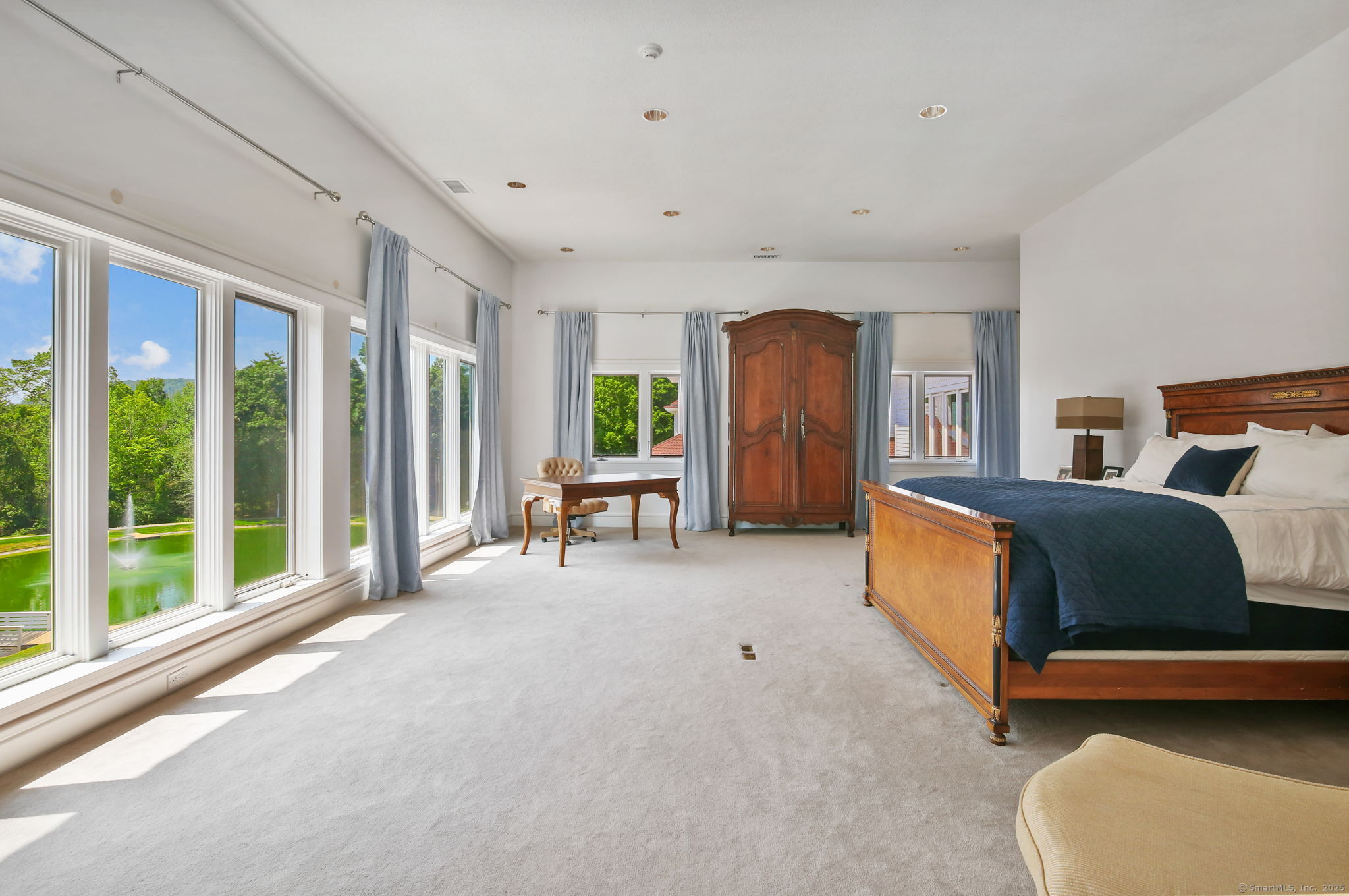 Farmington, Connecticut 06032, United States, 21 Bedrooms Bedrooms, ,33 BathroomsBathrooms,Residential,Active,199785