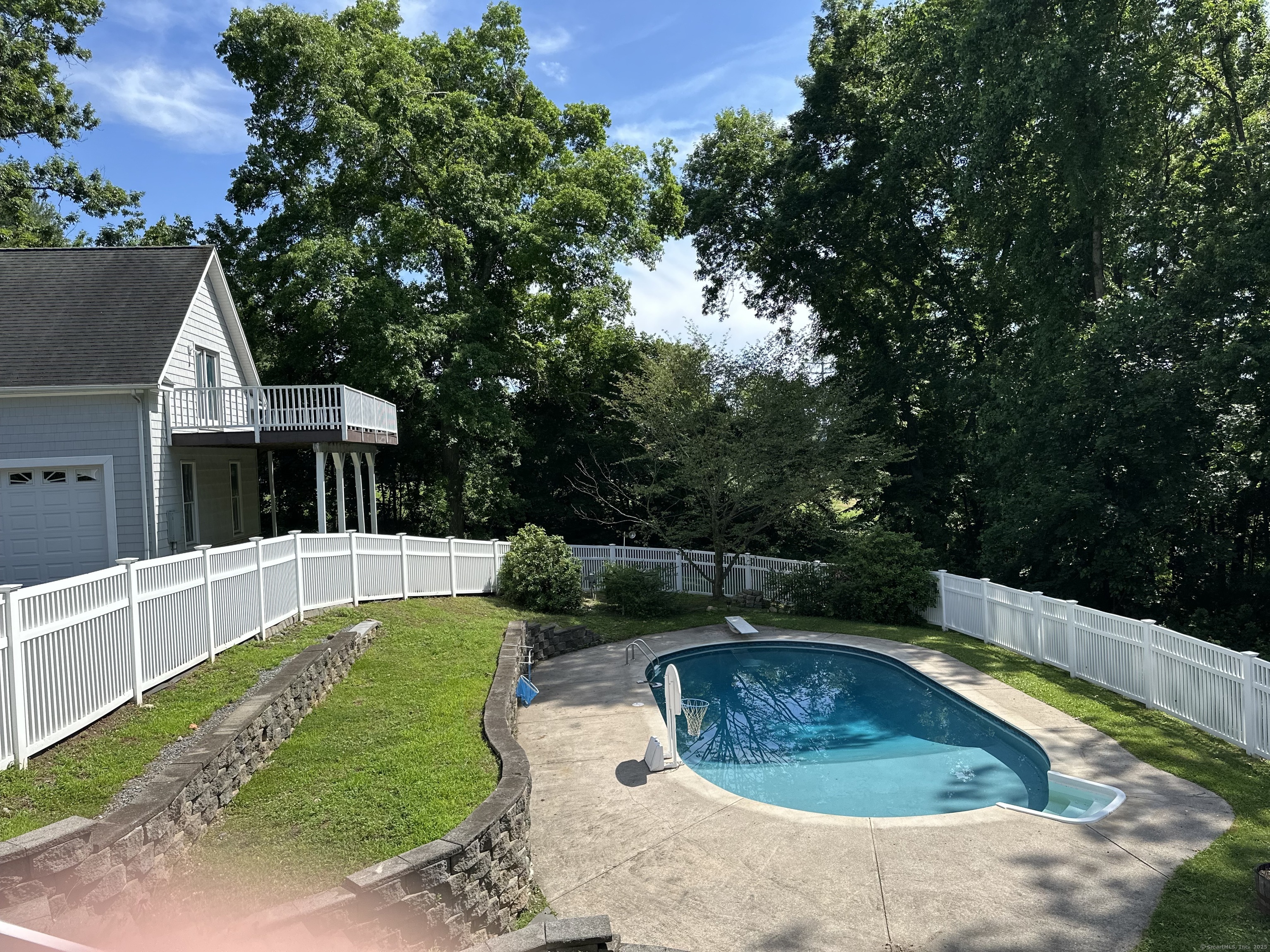 20 Country Court