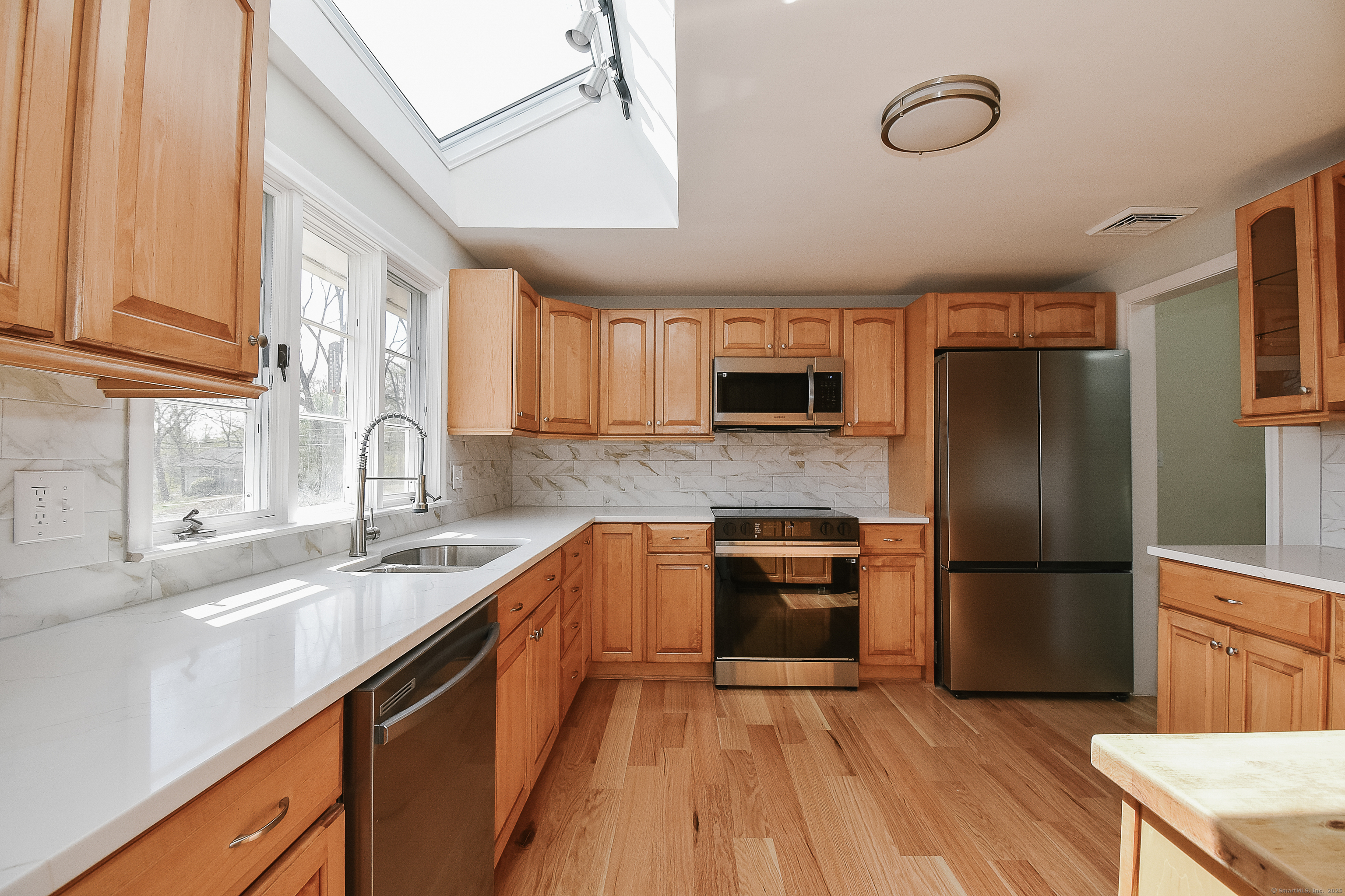 40 Dogwood Drive, New Britain, Connecticut image 21
