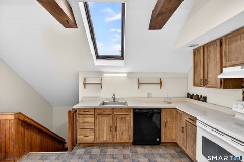 Tiny photo for 339 Willow Street #3, New Haven, CT 06511 (MLS # 24163441)