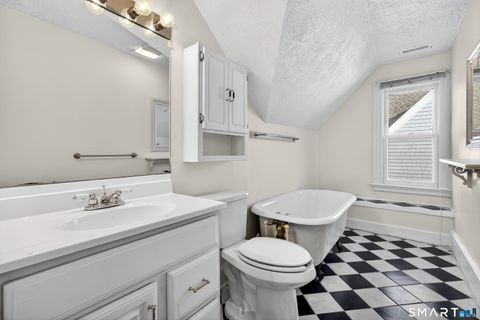 Tiny photo for 339 Willow Street #3, New Haven, CT 06511 (MLS # 24163441)