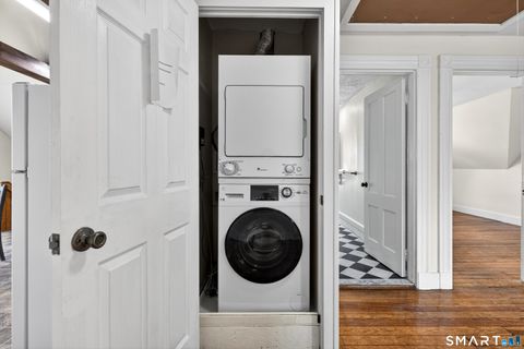 Tiny photo for 339 Willow Street #3, New Haven, CT 06511 (MLS # 24163441)