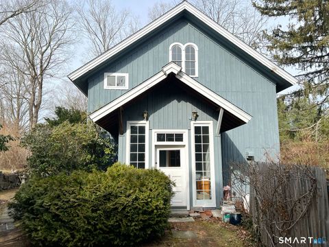 Photo of 32 West Avenue, Essex, CT 06426 (MLS # 24161634)