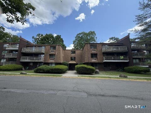 Condo For Rent - 126 Triangle Street #A24<br/> Danbury, CT 06810
