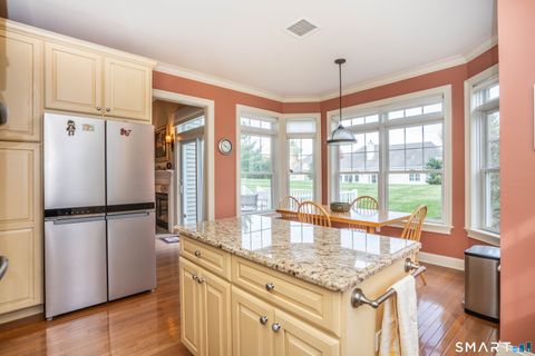 Tiny photo for 6 Spy Glass Circle #6, Bloomfield, CT 06002 (MLS # 24153290)