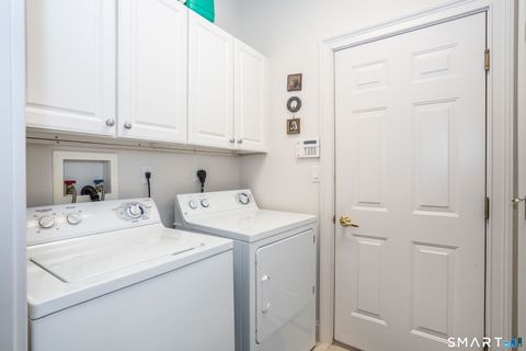 Tiny photo for 6 Spy Glass Circle #6, Bloomfield, CT 06002 (MLS # 24153290)