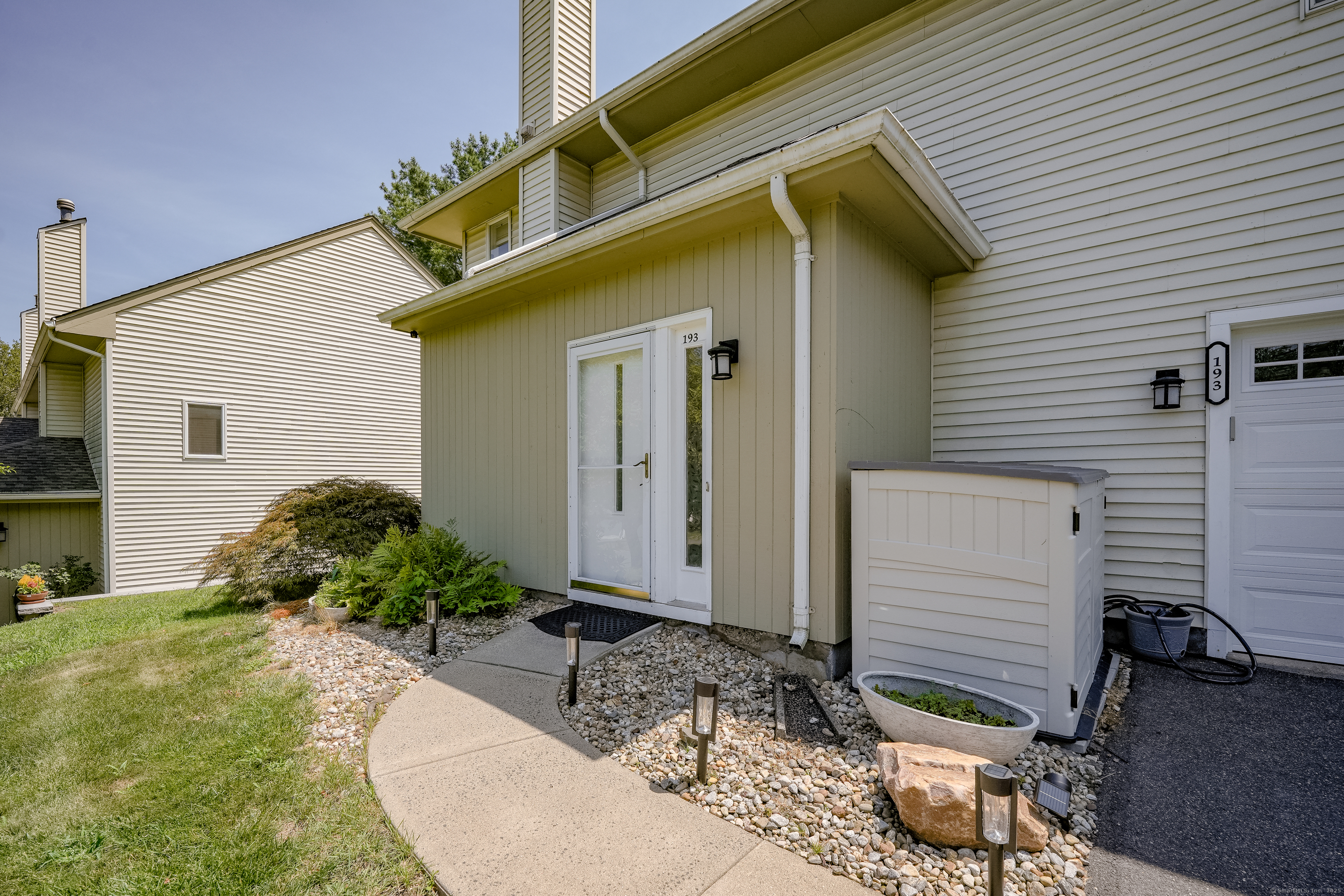 193 West Bass Lane 193