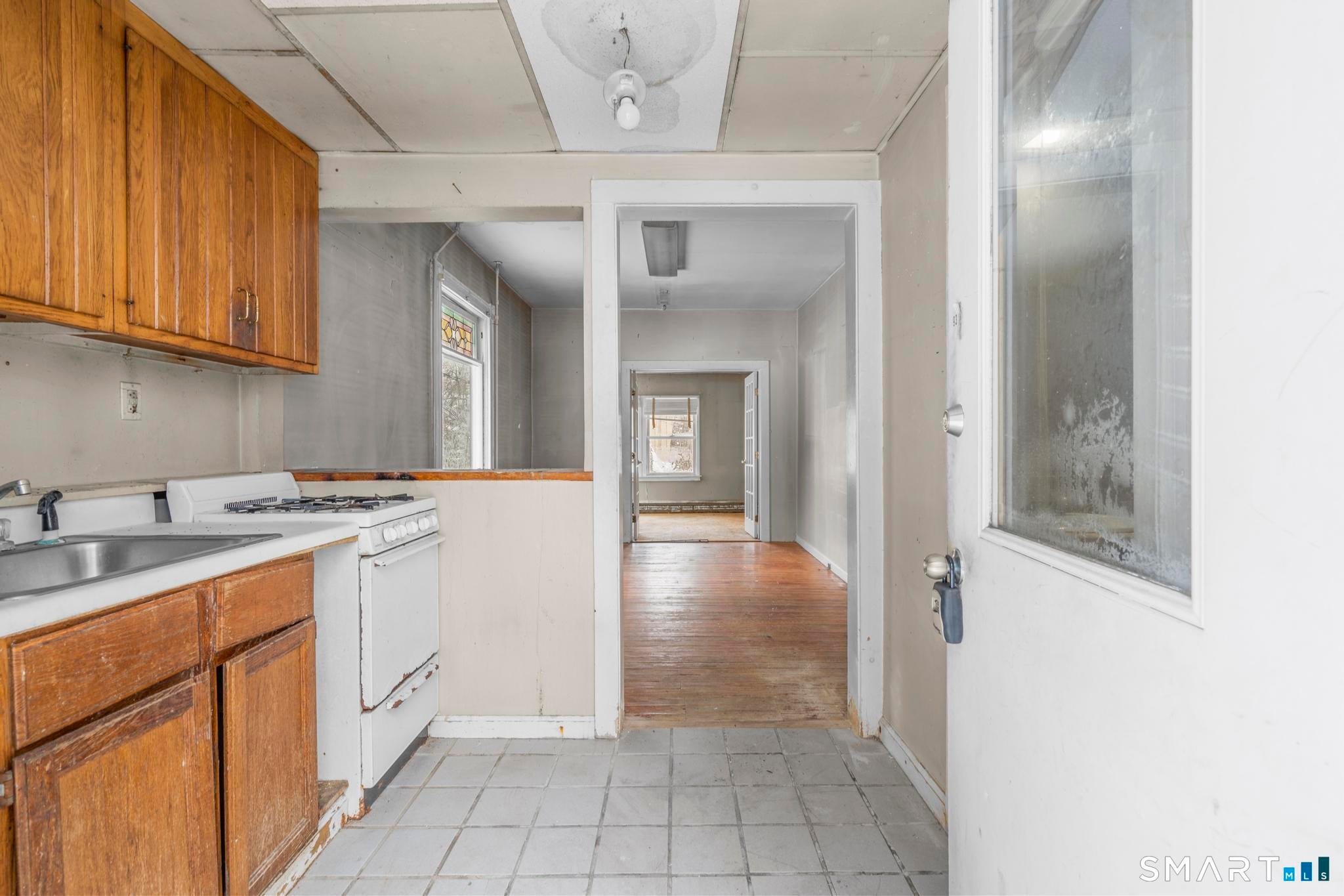 937 Danbury Road