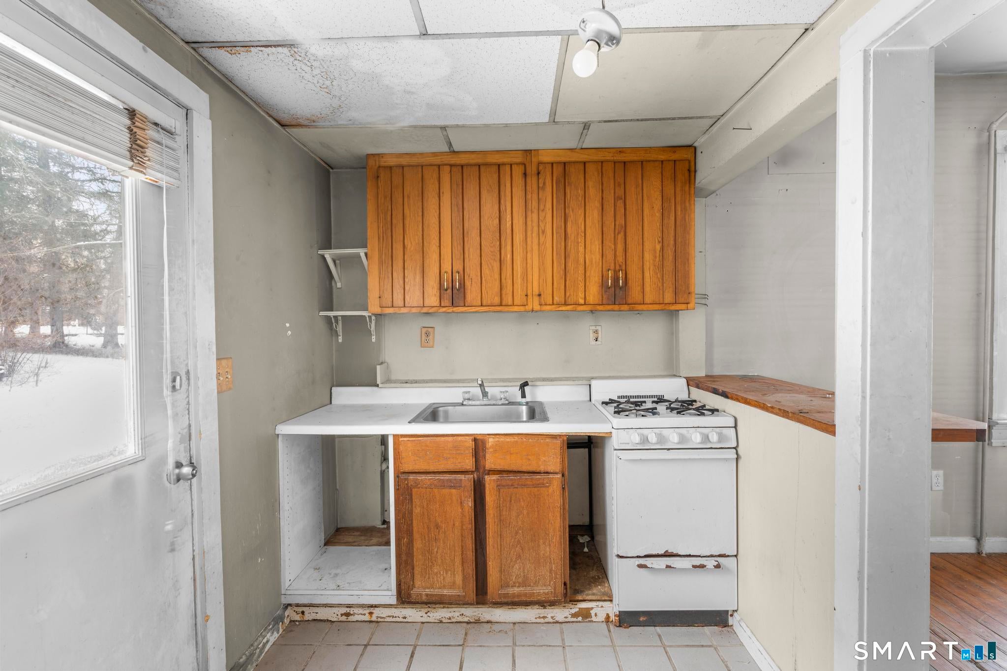 937 Danbury Road