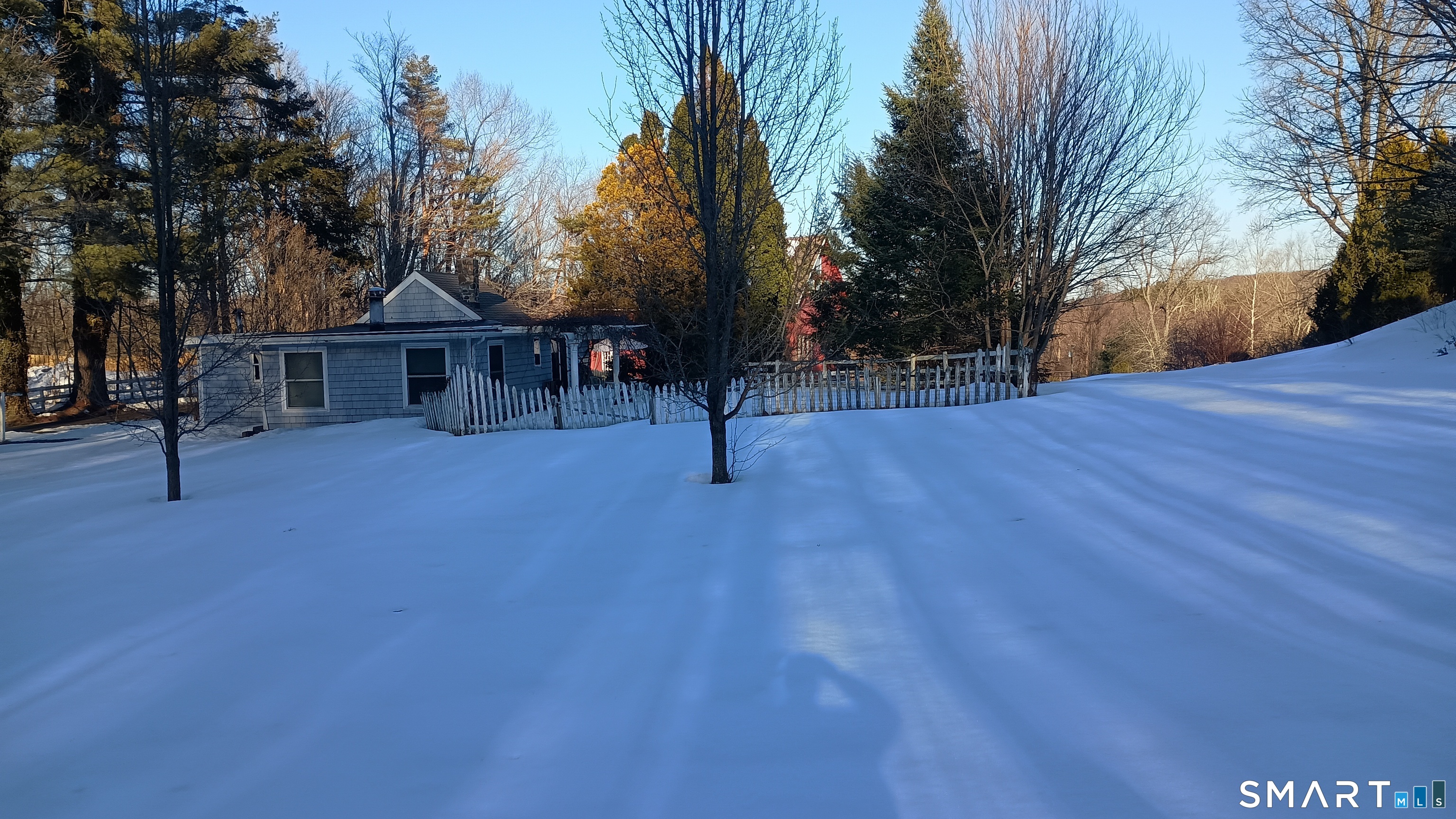 2581 Litchfield Road