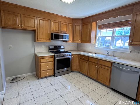 Tiny photo for 10 Dibble Hollow Lane #10, Windsor Locks, CT 06096 (MLS # 24164420)