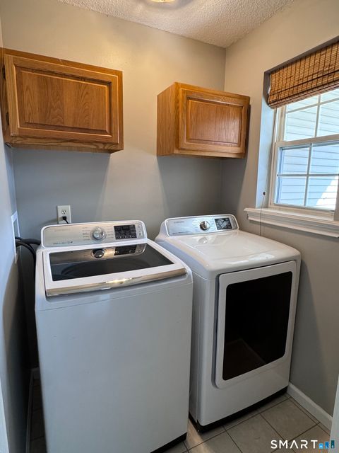 Tiny photo for 10 Dibble Hollow Lane #10, Windsor Locks, CT 06096 (MLS # 24164420)