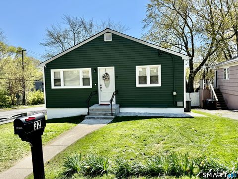 Photo of 32 Ogden Street, West Haven, CT 06516 (MLS # 24172460)
