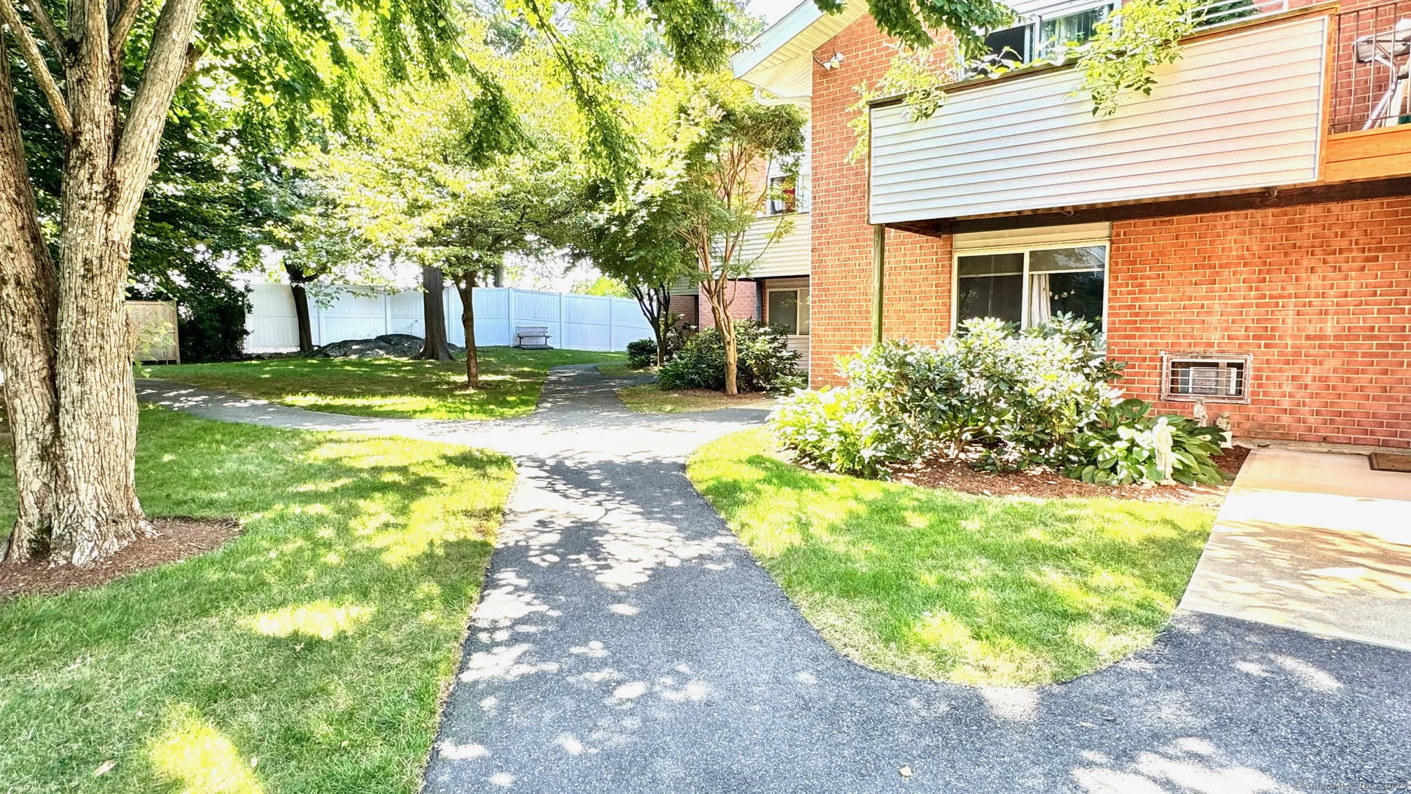 208 Flax Hill Road #APT 33, Norwalk, Connecticut image 13