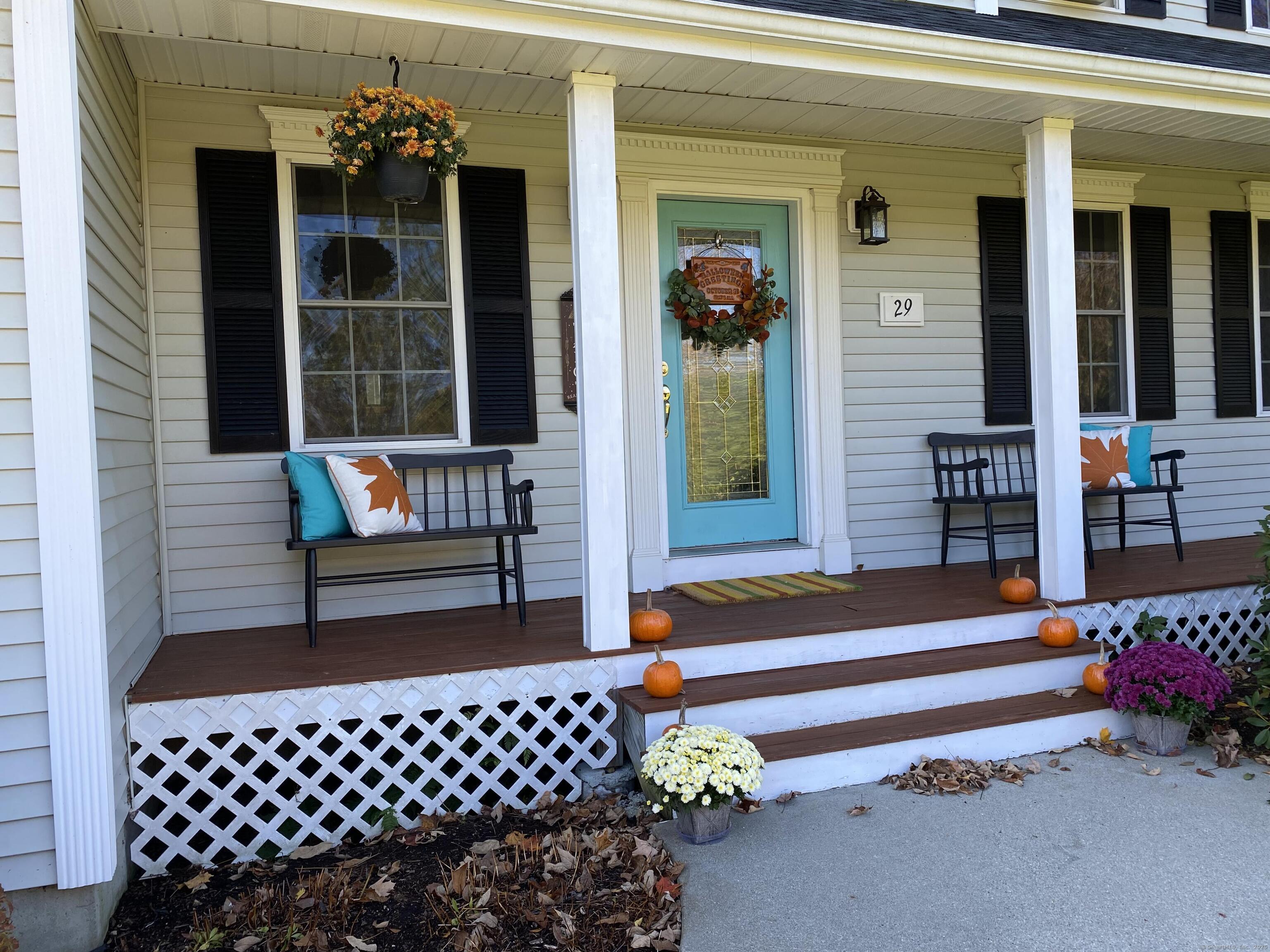 29 Meadowbrook Drive