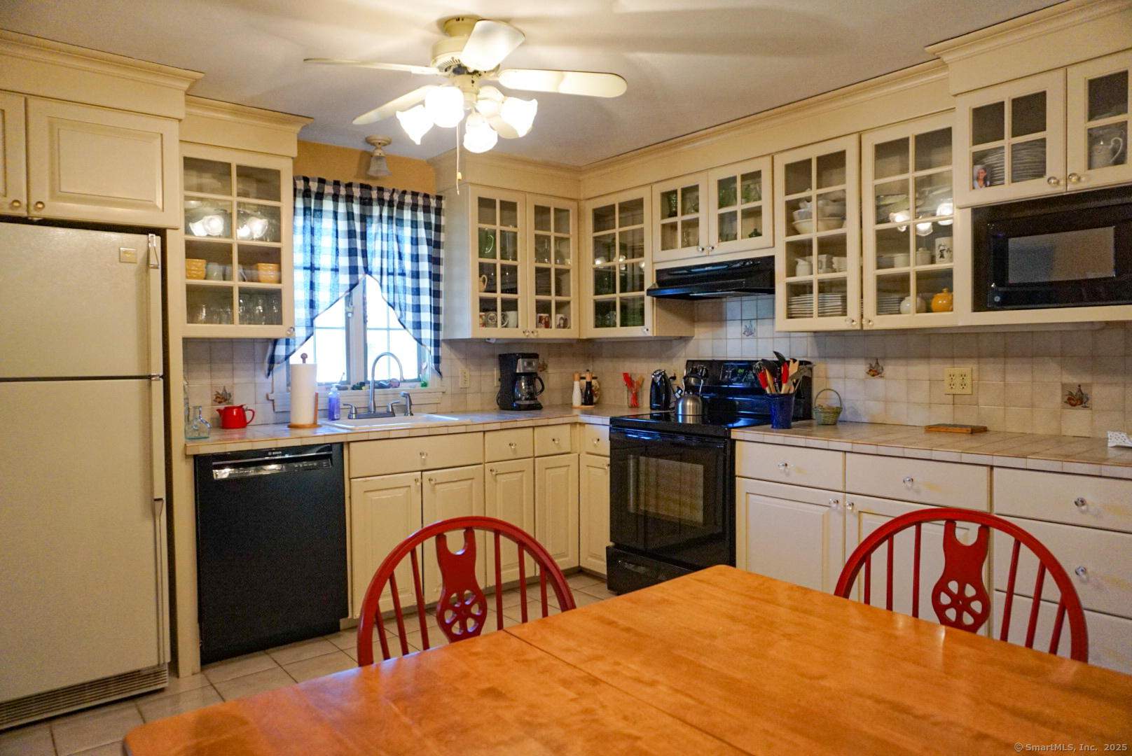 2 Oxford Drive, Middlefield, Connecticut image 22