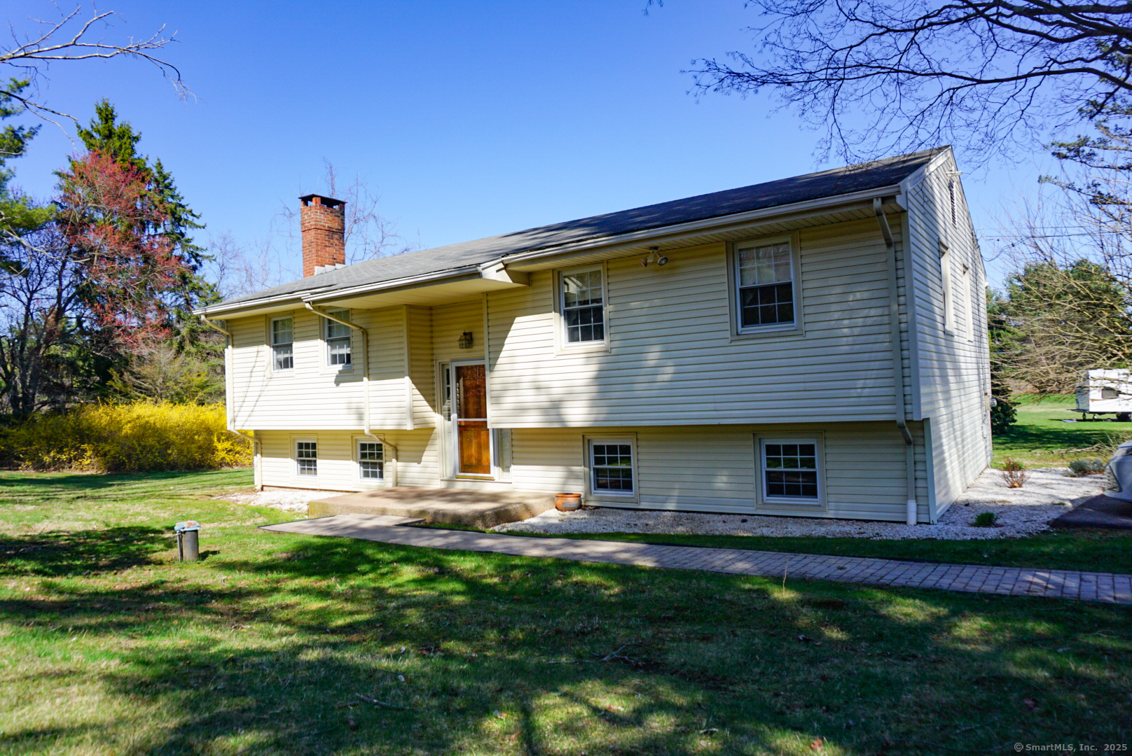 2 Oxford Drive, Middlefield, Connecticut image 2