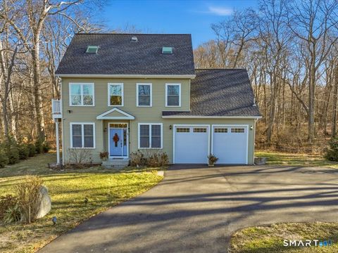 Photo of 93 Shore Road, Waterford, CT 06385 (MLS # 24144153)