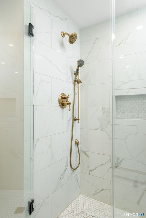 Tiny photo for 43 Roxbury Court, East Lyme, CT 06357 (MLS # 24145272)