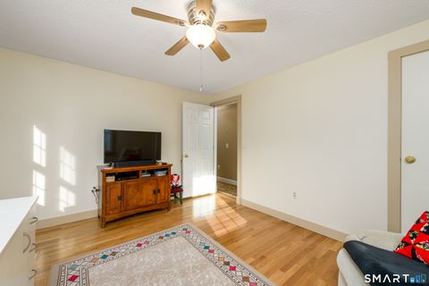 Tiny photo for 43 Roxbury Court, East Lyme, CT 06357 (MLS # 24145272)