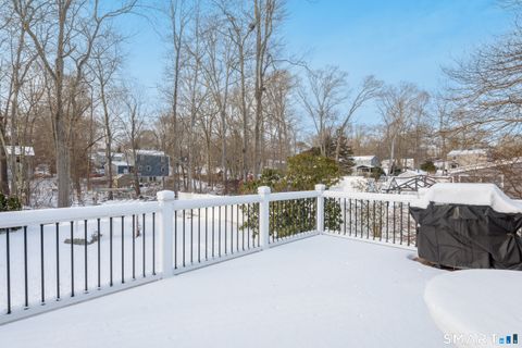 Tiny photo for 43 Roxbury Court, East Lyme, CT 06357 (MLS # 24145272)