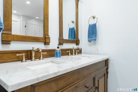 Tiny photo for 43 Roxbury Court, East Lyme, CT 06357 (MLS # 24145272)