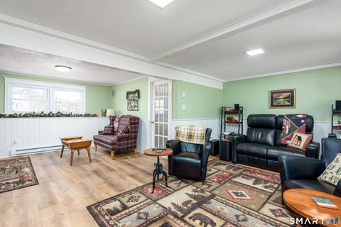 Tiny photo for 43 Roxbury Court, East Lyme, CT 06357 (MLS # 24145272)