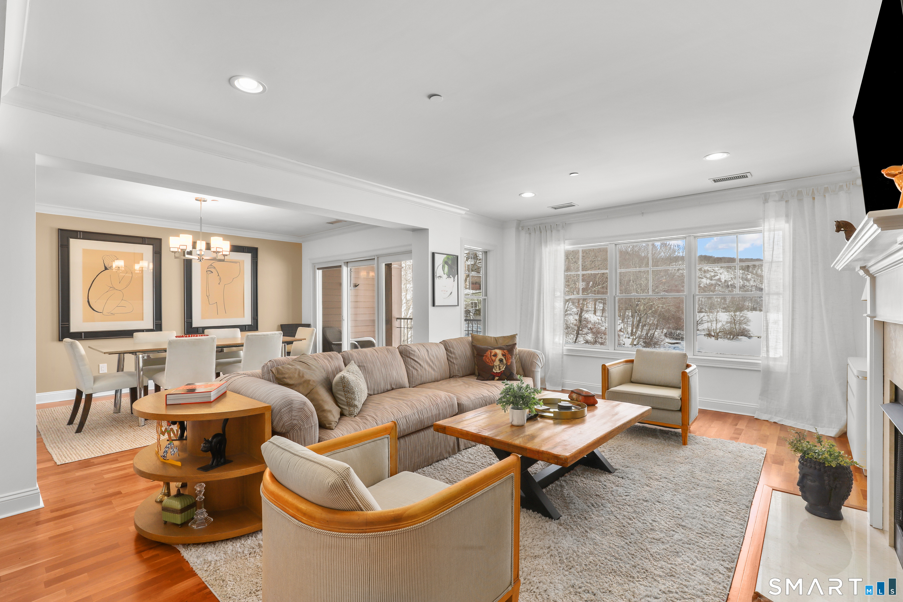 16 Hayestown Road D303