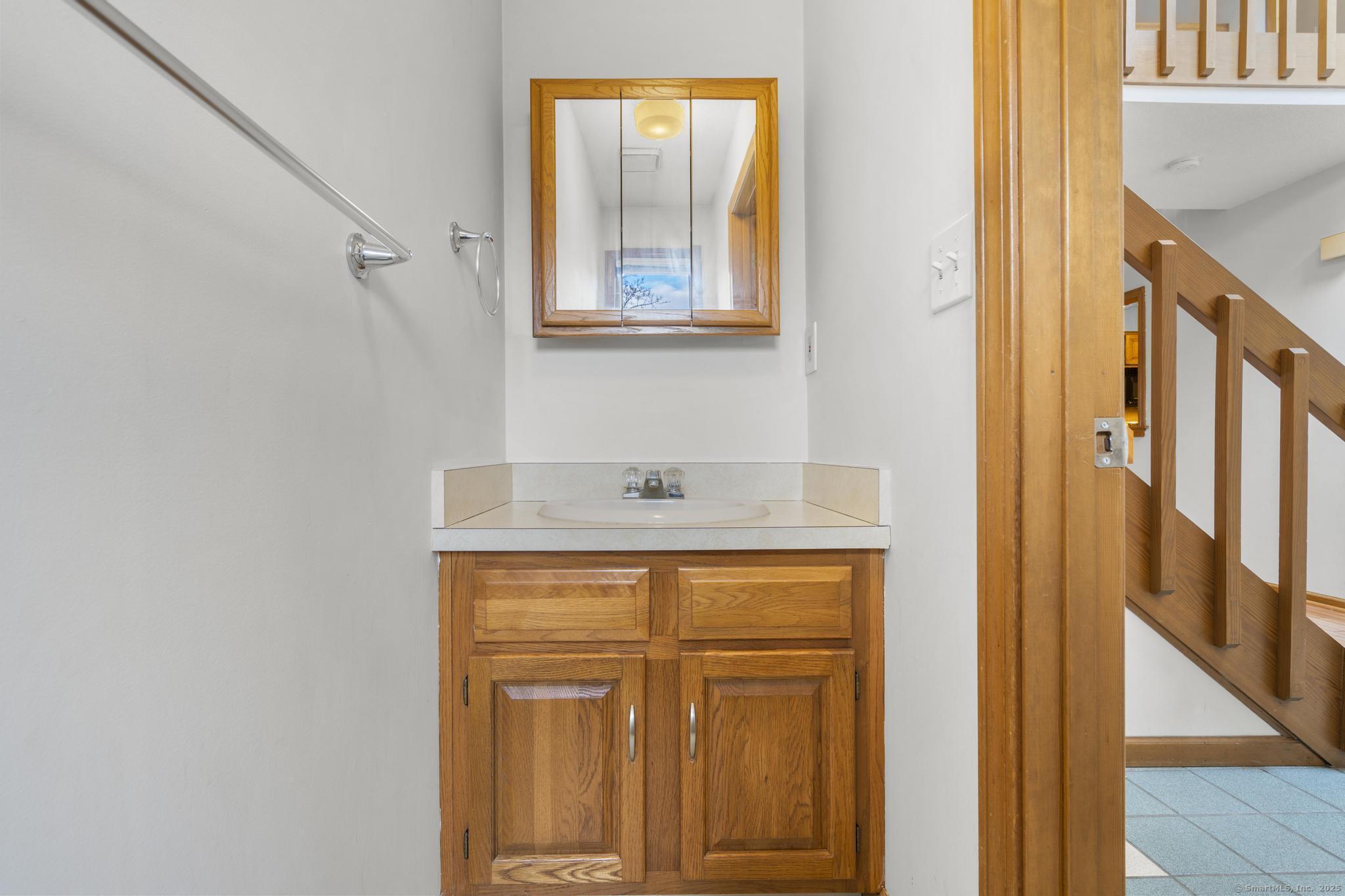 10 Elm Meadows #10, Enfield, Connecticut image 26