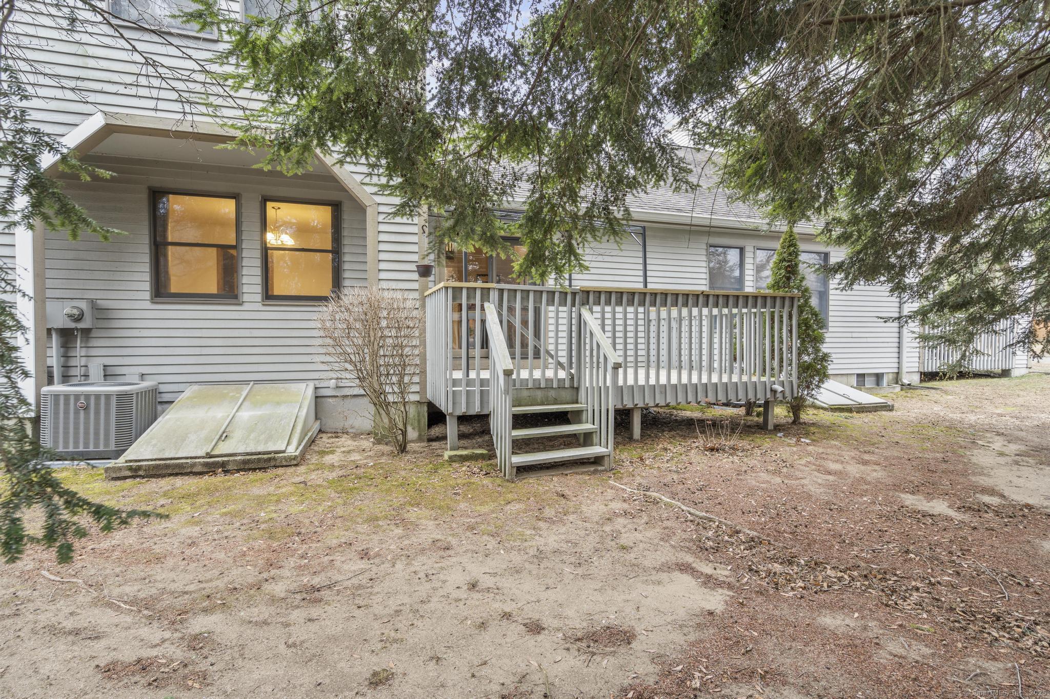 10 Elm Meadows #10, Enfield, Connecticut image 18