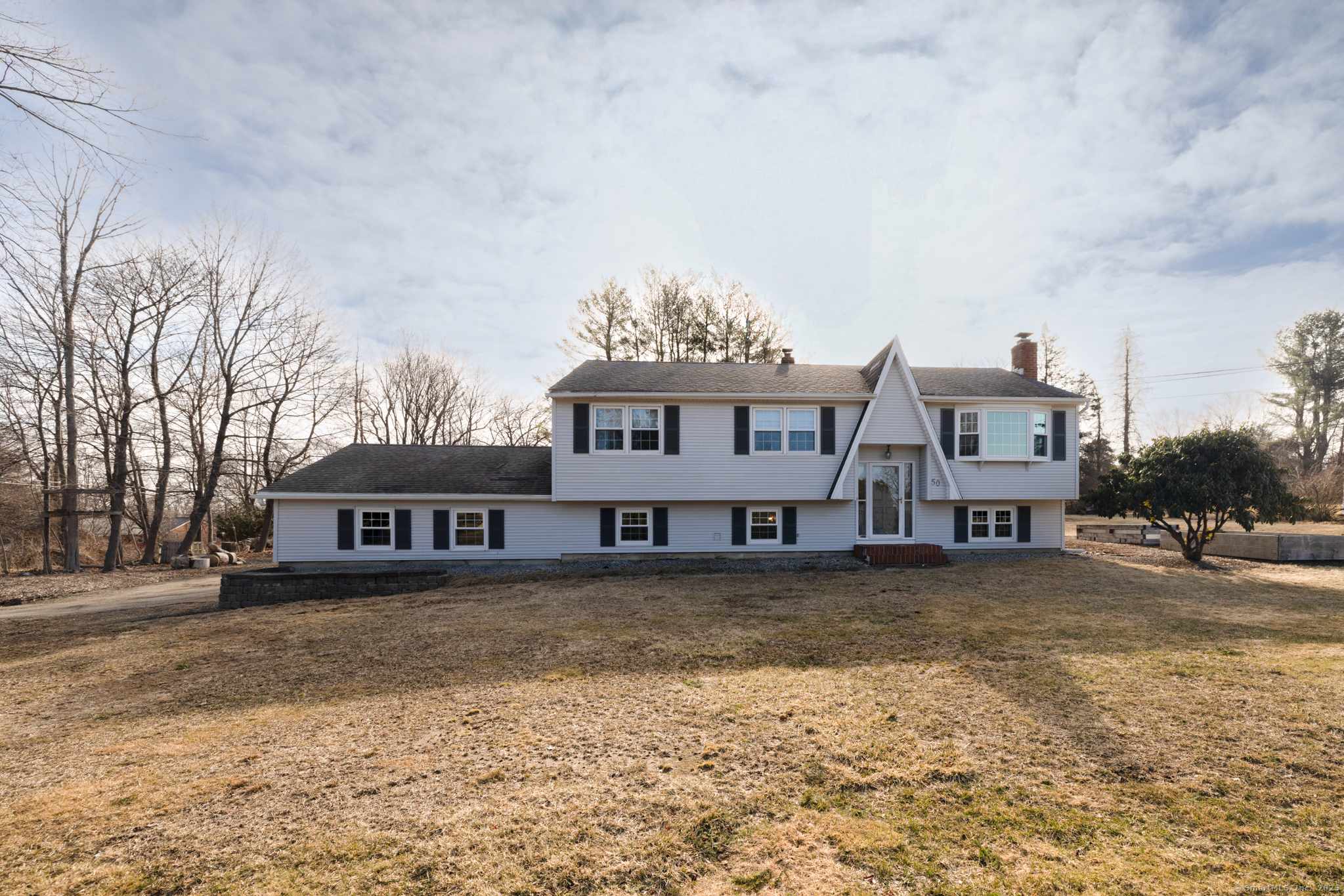 Harwinton, Connecticut 06791, United States, 3 Bedrooms Bedrooms, ,2 BathroomsBathrooms,Residential,Pending,86536