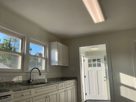 35 West Street Cromwell CT 06416