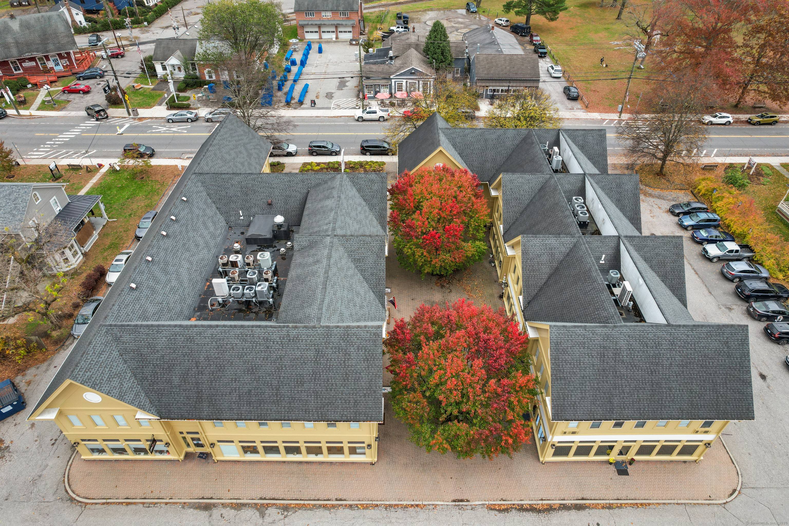 25 North Main Street 4