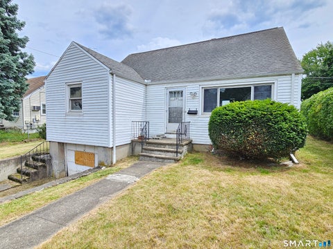 Homes For Sale - 221 Truman Street<br/> Bridgeport, CT 06606