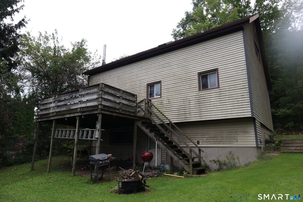 Photo of 320 Mulberry Street, Naugatuck, CT 06770 (MLS # 24204542)