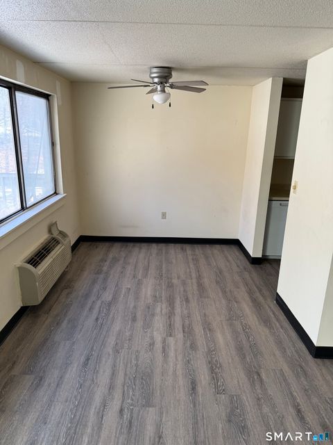 Condo For Sale - 126 Triangle Street #APT B10<br/> Danbury, CT 06810