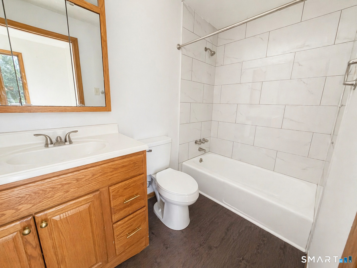 200 Laura Lane B9