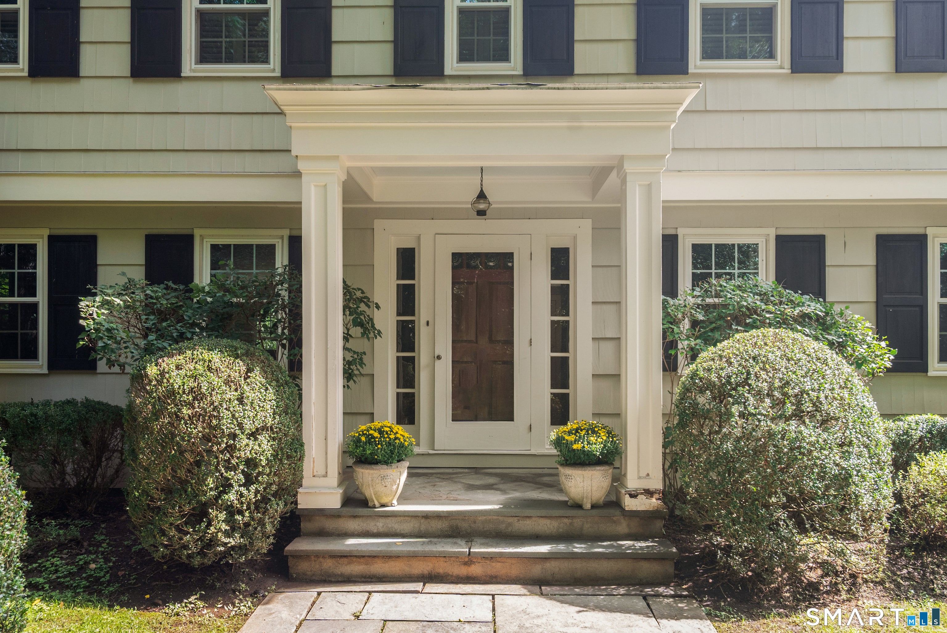 523 Brookside Road