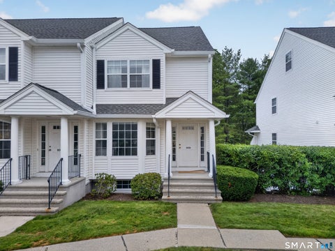 Condo For Sale - 180 Turn Of River Road #10D<br/> Stamford, CT 06905
