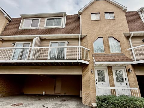 Photo of 1900 Summer Street #15, Stamford, CT 06905 (MLS # 24143452)