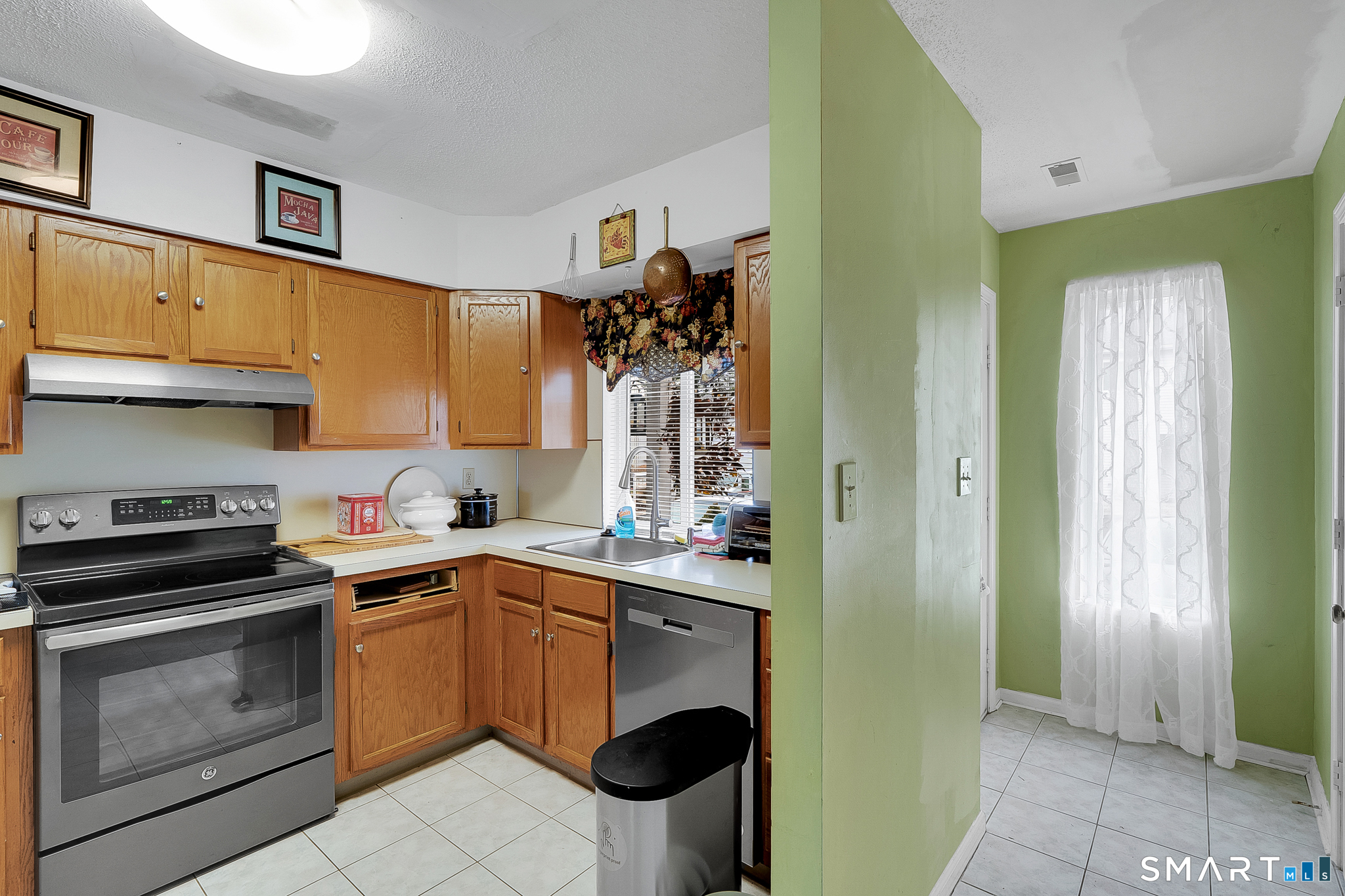 155 Redstone Hill Road 173