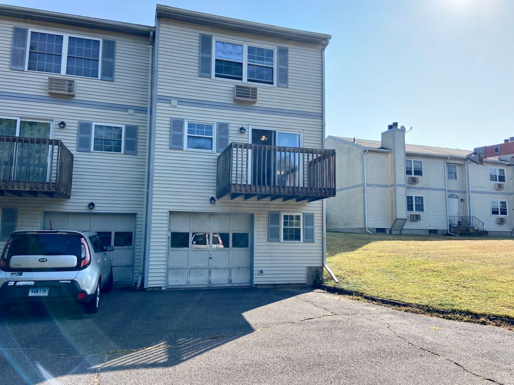 Photo of 38 Crystal Lane #APT D, Mansfield, CT 06268 (MLS # 24132830)