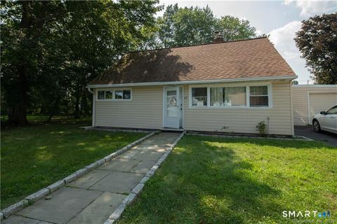 Photo of 69 Seaver Circle, Bridgeport, CT 06606 (MLS # 24157643)