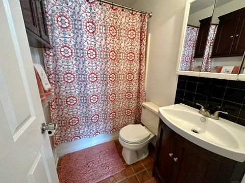 Tiny photo for 15 Crest Street #B13, West Haven, CT 06516 (MLS # 24167309)