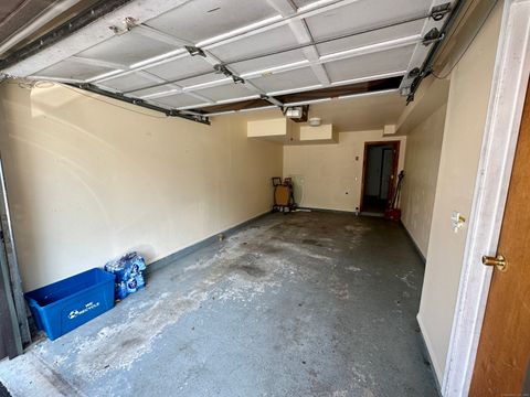 Tiny photo for 15 Crest Street #B13, West Haven, CT 06516 (MLS # 24167309)