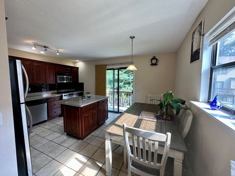 Tiny photo for 15 Crest Street #B13, West Haven, CT 06516 (MLS # 24167309)