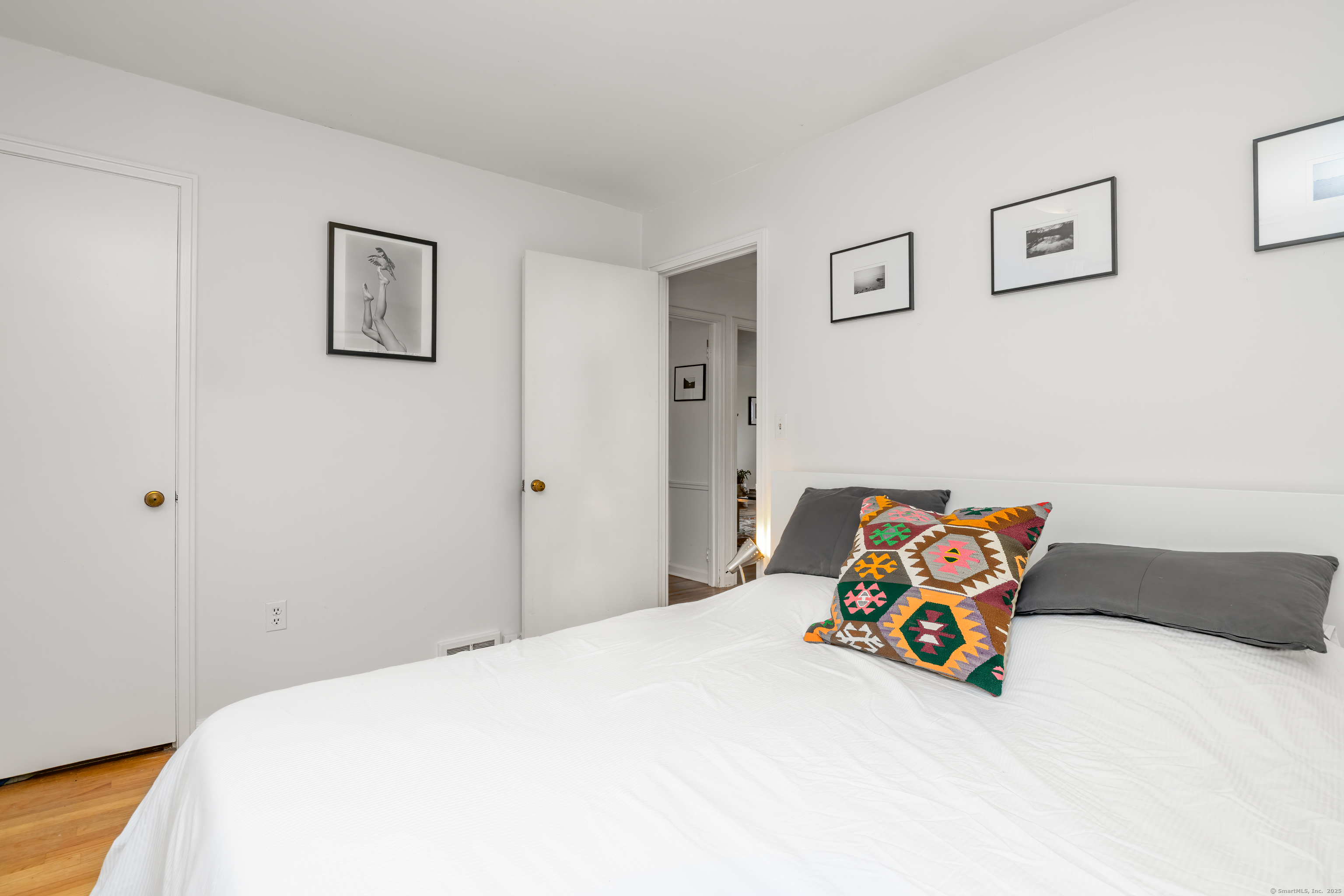 6 Hepburn Road, Hamden, Connecticut image 16